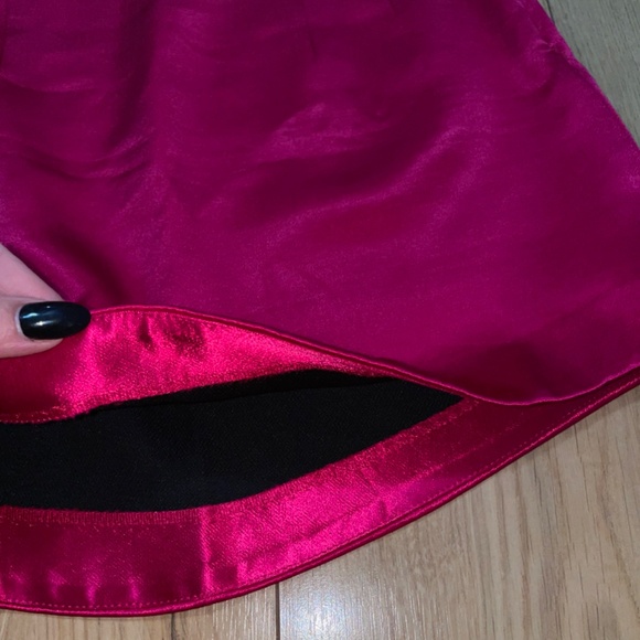 Zara Satin Mini Skirt - Fuchsia sz Small - Picture 4 of 6